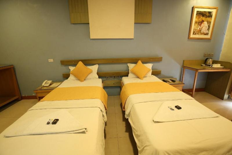 Hotel Kohinoor Square image