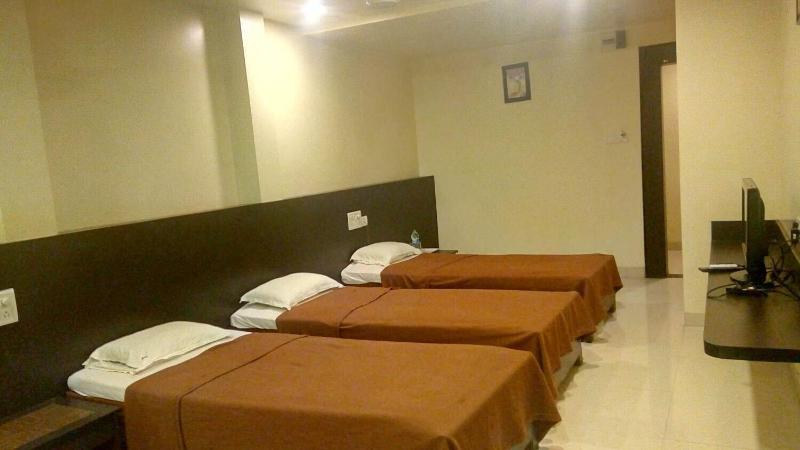 Hotel Kohinoor Square image