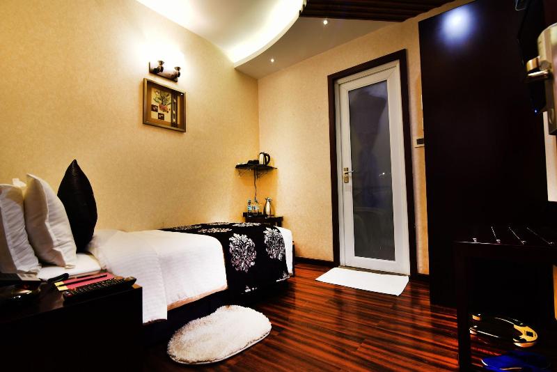 Hotel Kama International image
