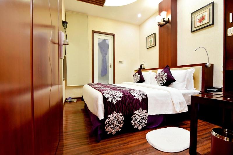 Hotel Kama International image
