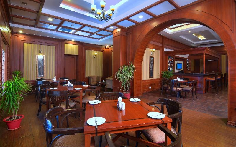 Chanakya Bnr Hotel