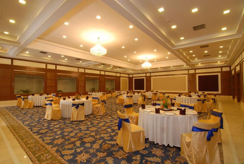 Chanakya Bnr Hotel