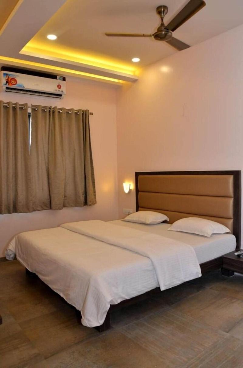 Hotel Paradise 3