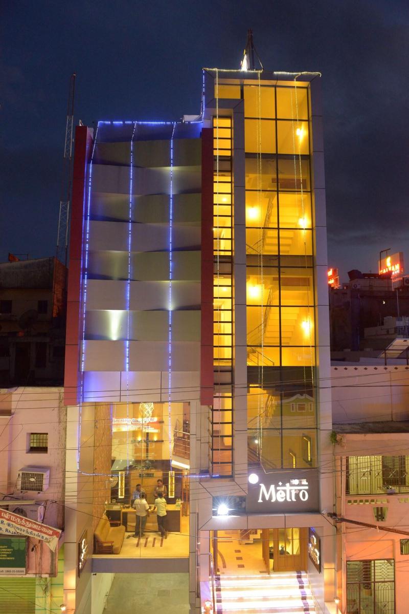 Hotel Metro — general view