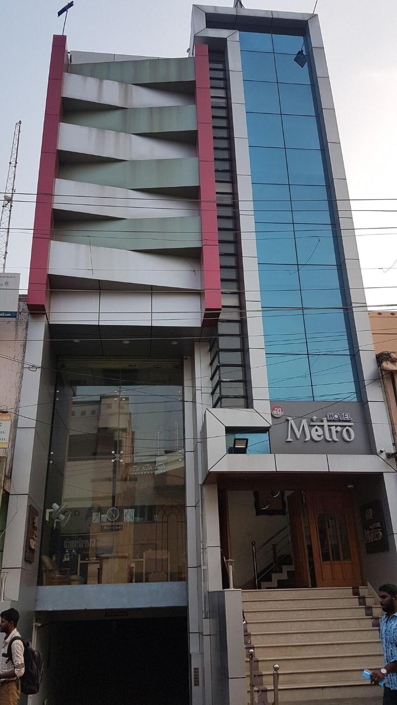 Hotel Metro — general view