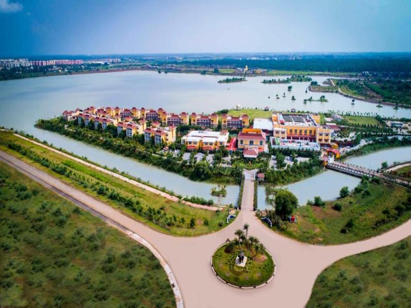 Mayfair Lake Resort Raipur image