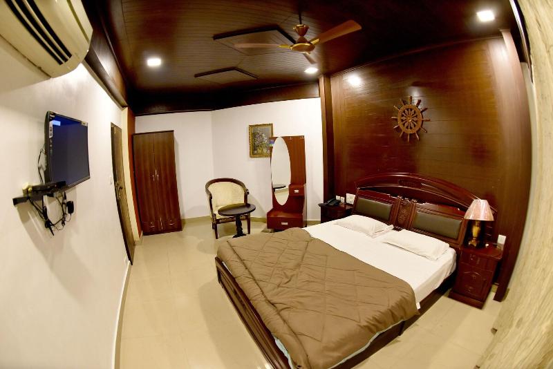 Sharada International Hotel image