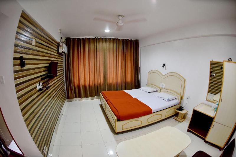 Sharada International Hotel image