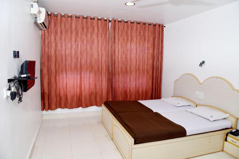 Sharada International Hotel image