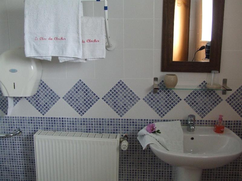 Le Clos Du Clocher image
