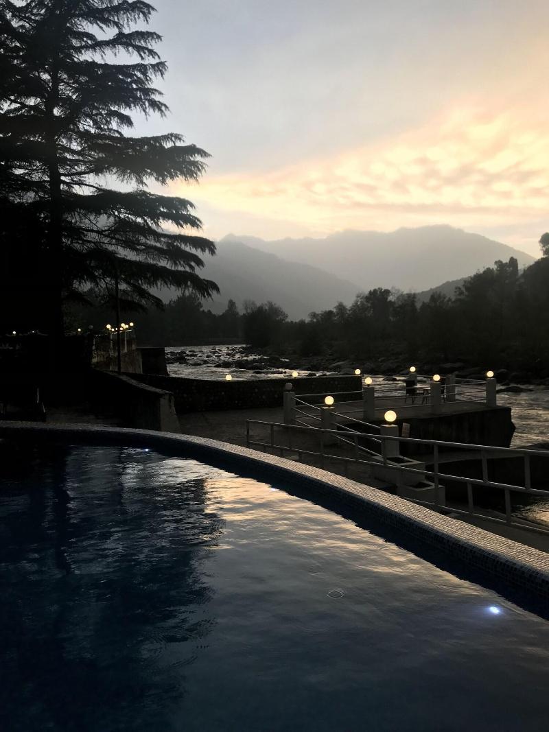 Apple Valley Resort image