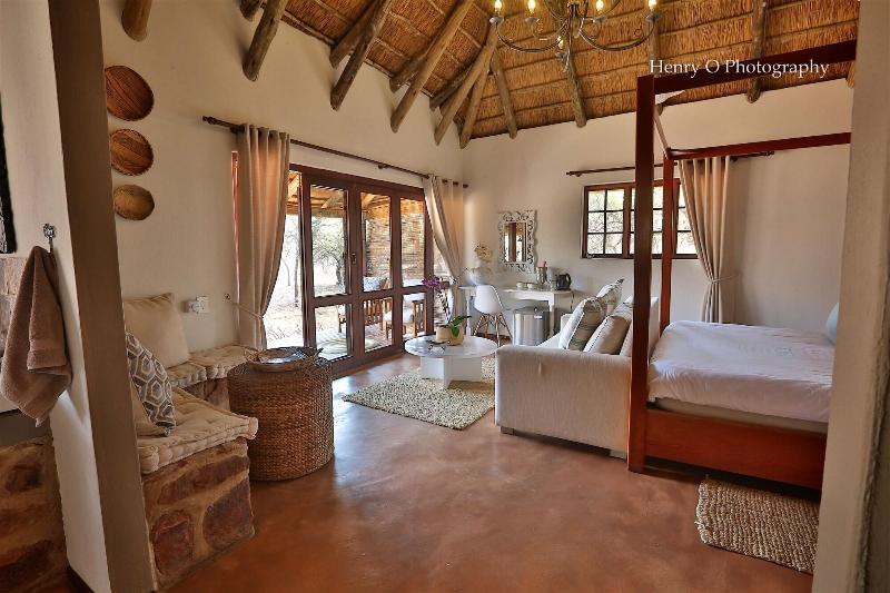 Mangwa Valley Game Lodge & Spa image