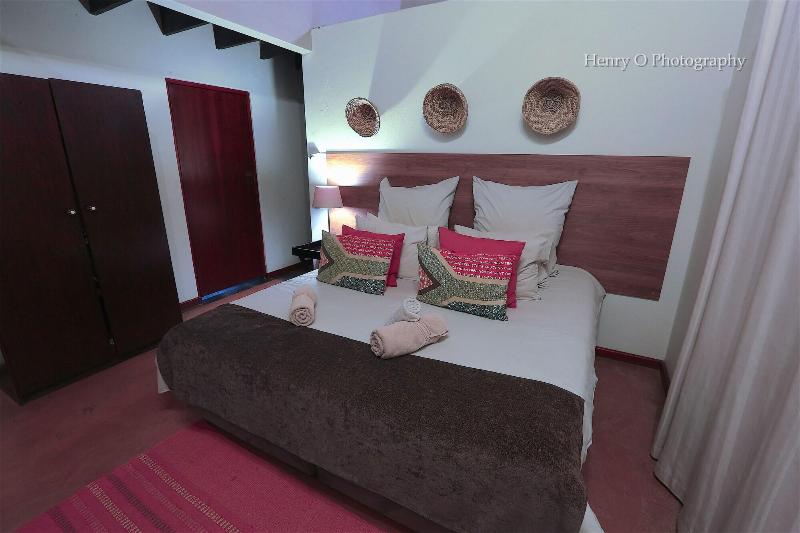 Mangwa Valley Game Lodge & Spa image