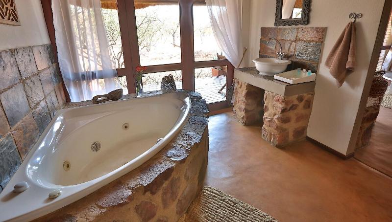 Mangwa Valley Game Lodge & Spa image