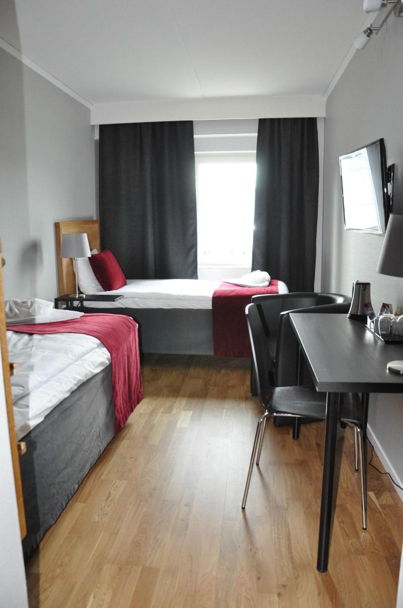 City Hotel image