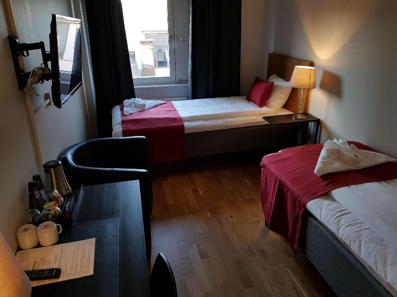 City Hotel image