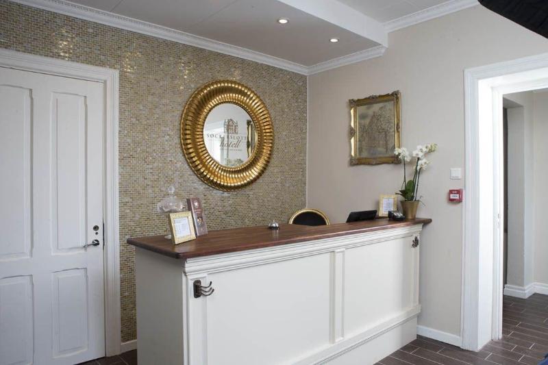 Sockerslottet Hotell image