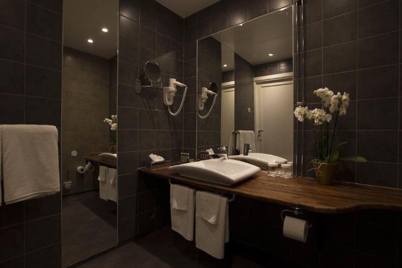 Sockerslottet Hotell image