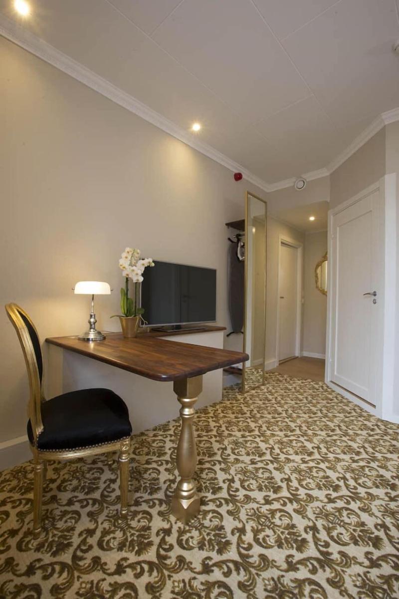 Sockerslottet Hotell image