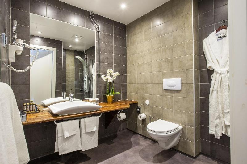 Sockerslottet Hotell image