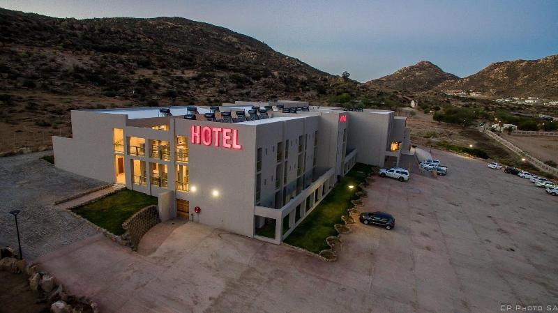 Springbok Inn By Country Hotels image