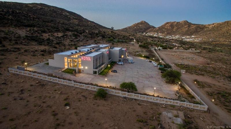 Springbok Inn By Country Hotels image