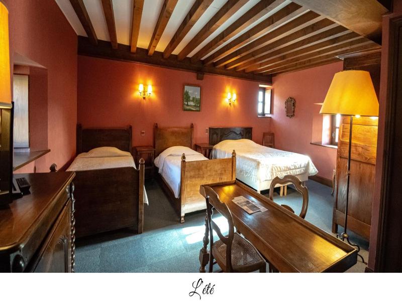 Hostellerie de Pérouges image