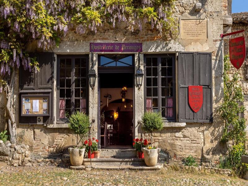 Hostellerie de Pérouges image
