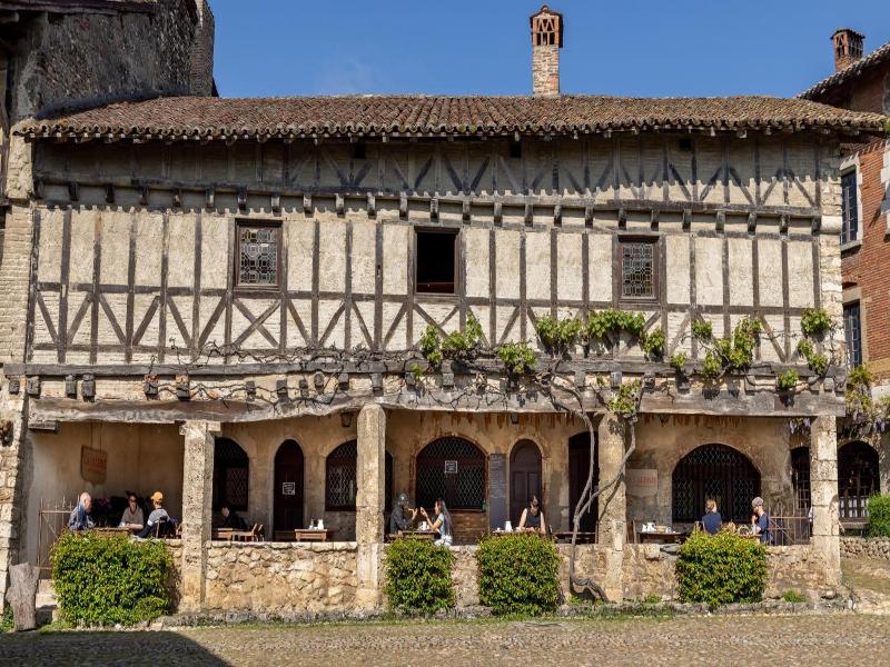 Hostellerie de Pérouges image