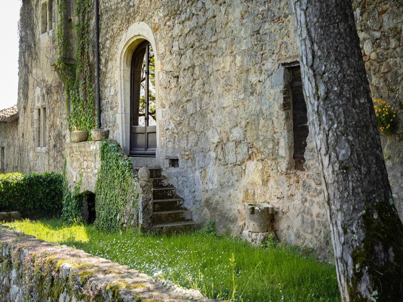 Hostellerie de Pérouges image