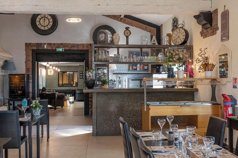 Hôtel Restaurant L'Horloge Gourmande image