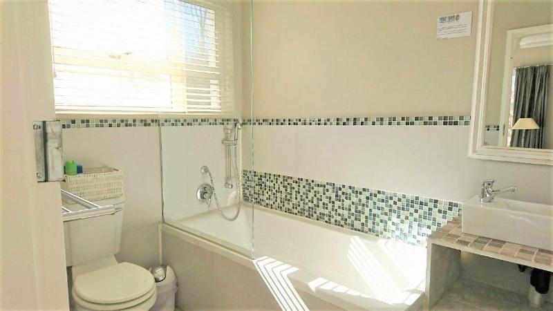 Indigo Moon Guesthouse image