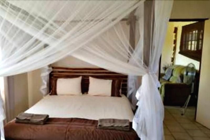 Muweti Bush Lodge image