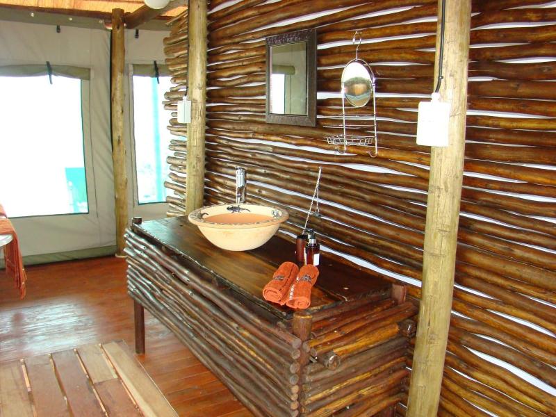 Muweti Bush Lodge image