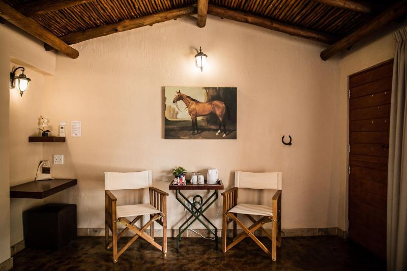 Bona Bona Game Lodge, Maquassi Hills