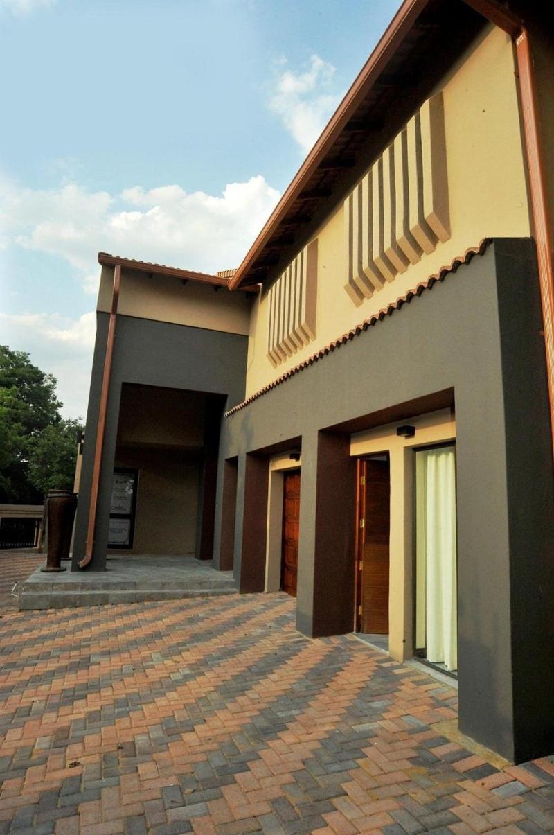 Sunset Manor Guest House image