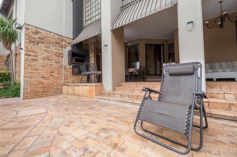 Sunset Manor Guest House image