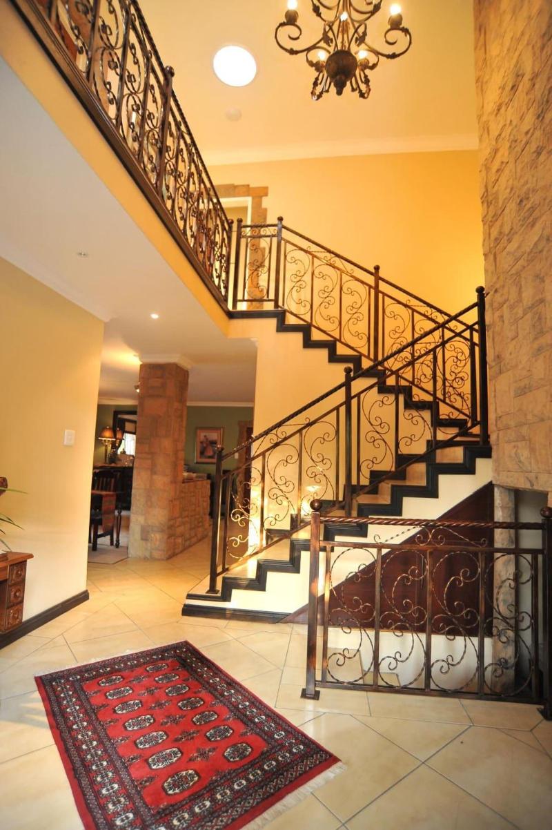 Sunset Manor Guest House image