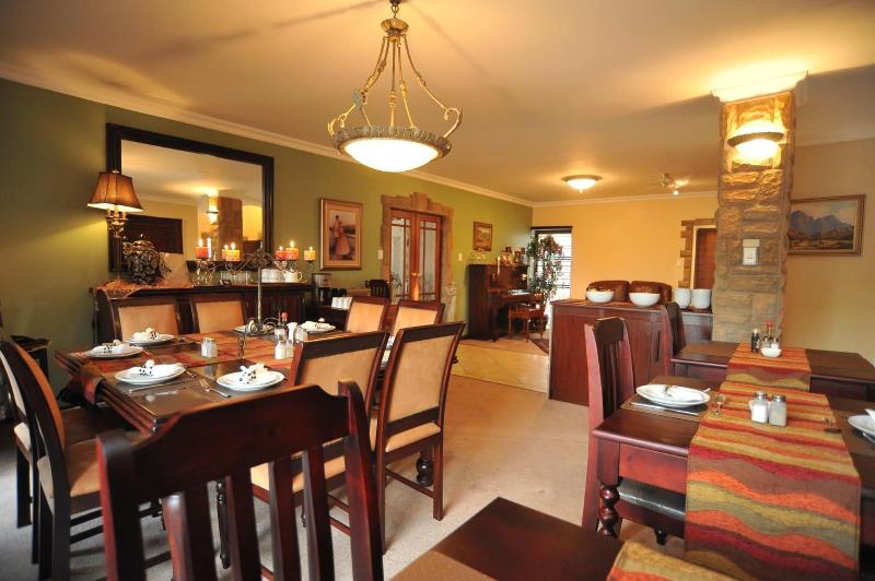 Sunset Manor Guest House image