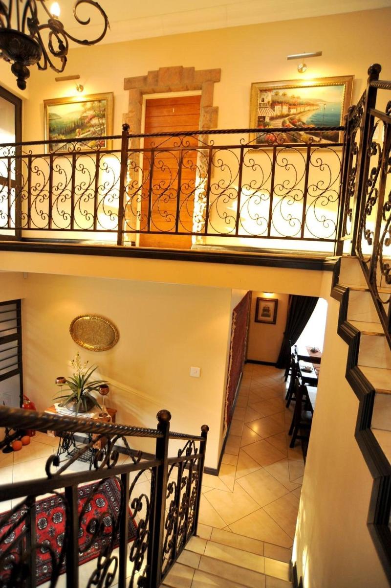 Sunset Manor Guest House image