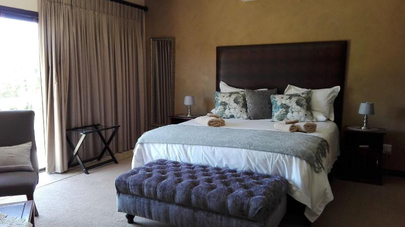 Sunset Manor Guest House image