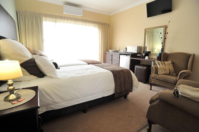 Sunset Manor Guest House image