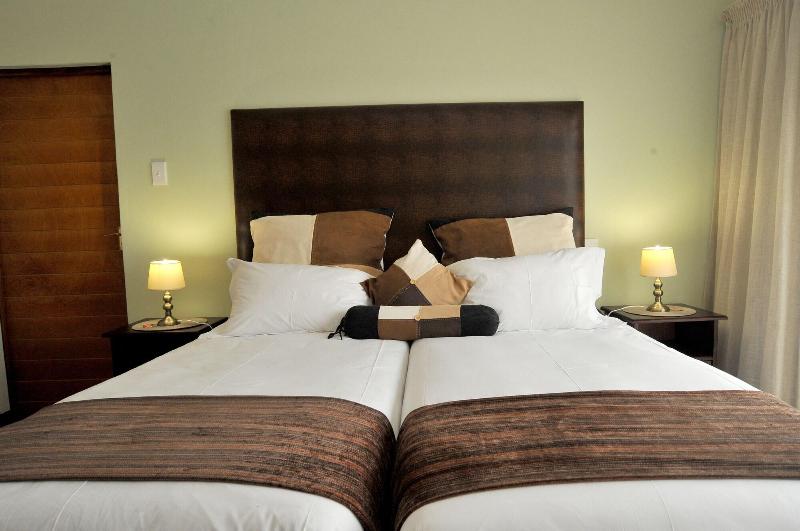 Sunset Manor Guest House image