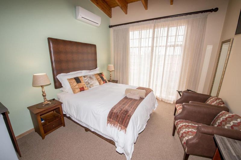 Sunset Manor Guest House image