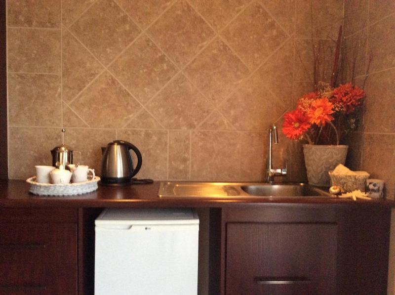 Sunset Manor Guest House image