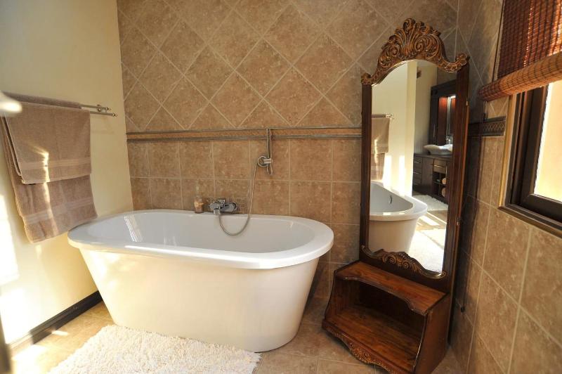 Sunset Manor Guest House image