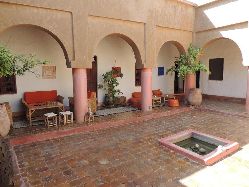 Dar Qamar