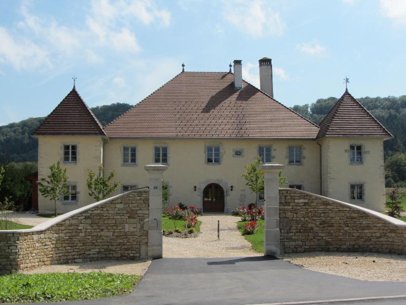 Le Relais Des Deux Tours image