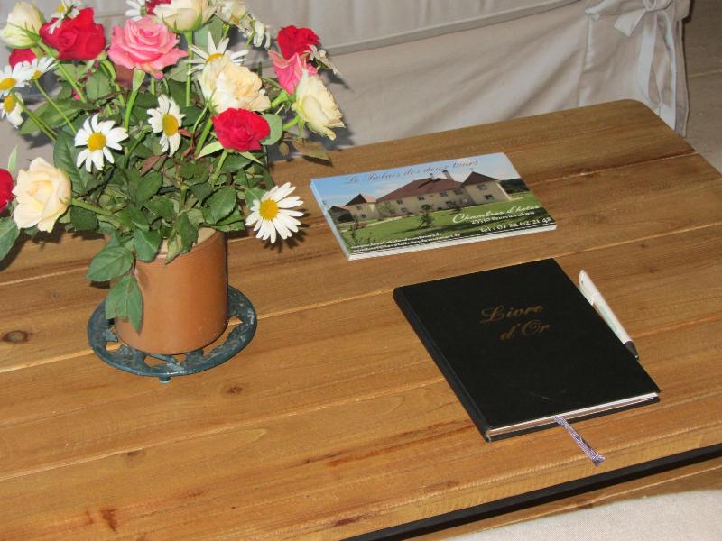 Le Relais Des Deux Tours image