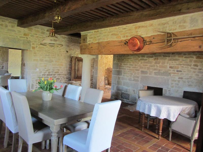 Le Relais Des Deux Tours image